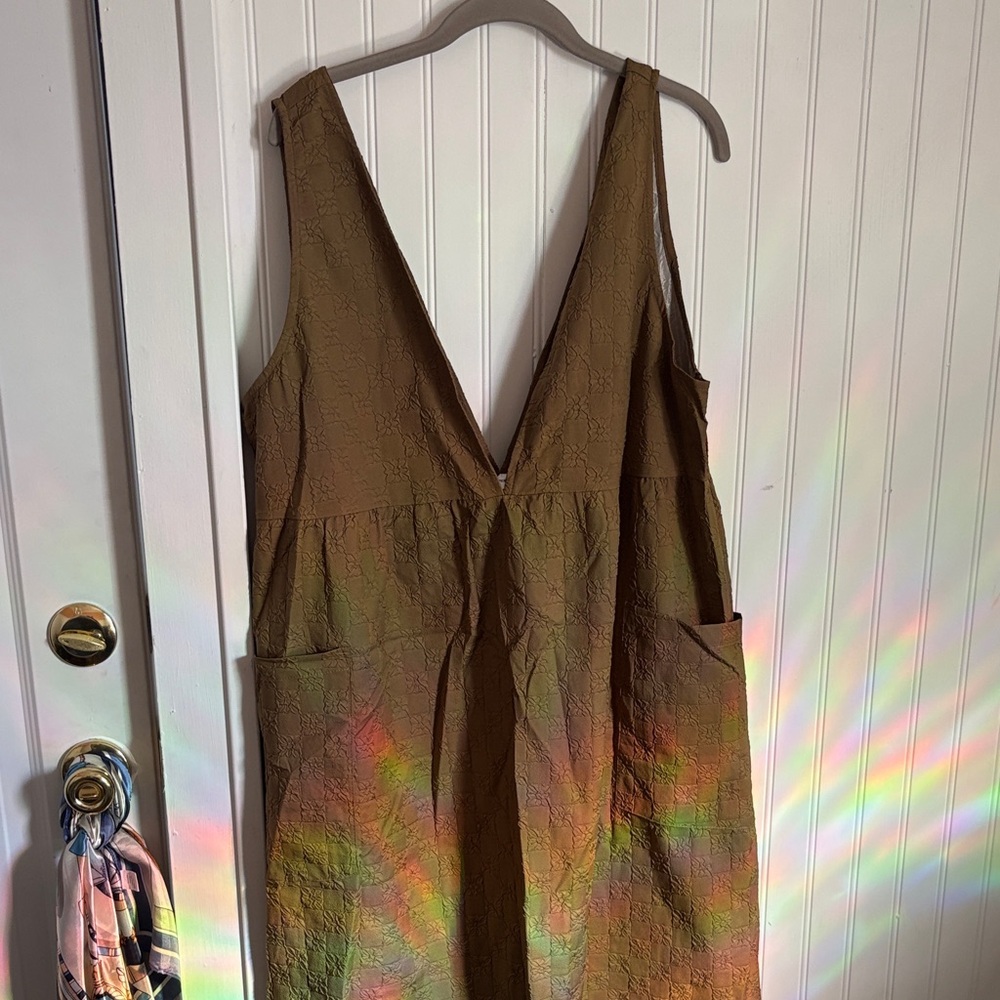 Piper & Scoot Olive Textured fabric pinafore dress with pockets 2x